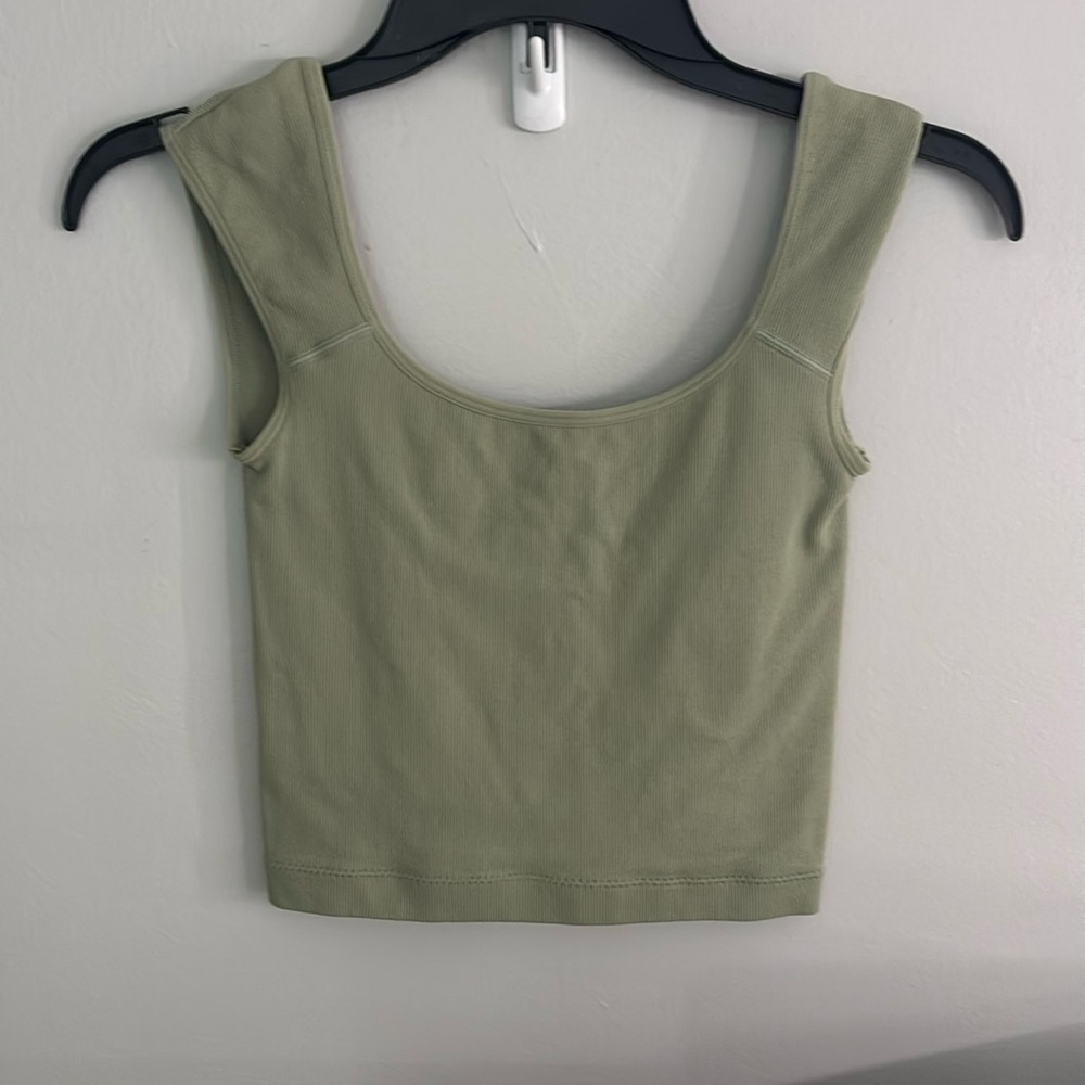 Garage green samia seamless scoop tank